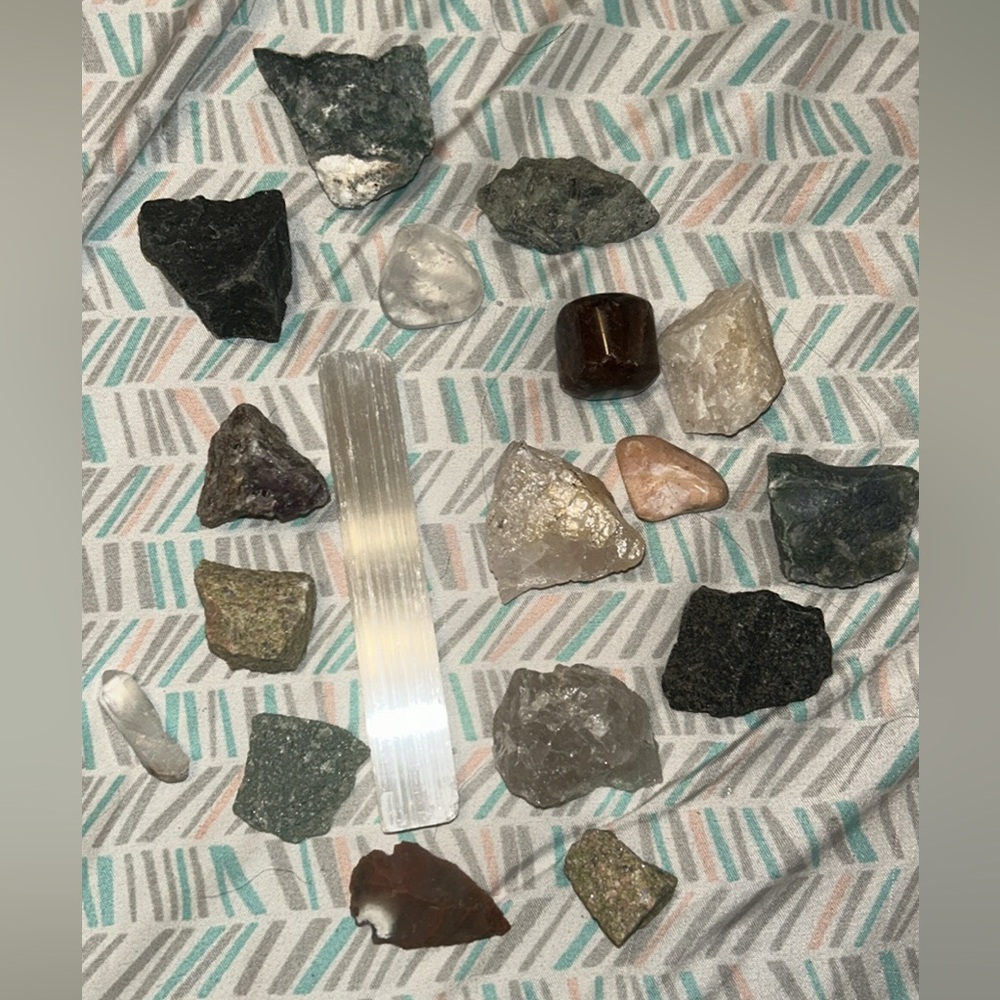 Miscellaneous Crystal Bag